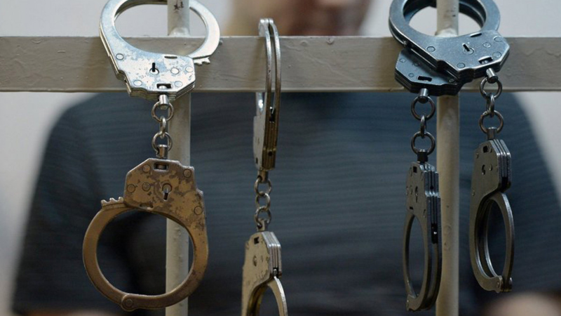 28 min manat ələ keçirən dələduz saxlanılıb 28 min manat ələ keçirən dələduz saxlanılıb