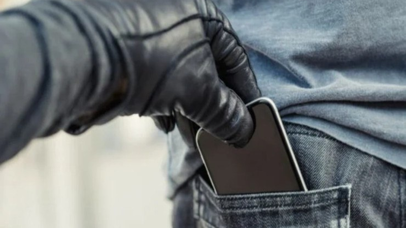 Bakıda telefon oğruları tutuldu Bakıda telefon oğruları tutuldu