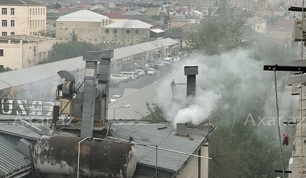 Bakıda əhali tüstüdən boğulur - Nazirlik 10 gün vaxt verdi