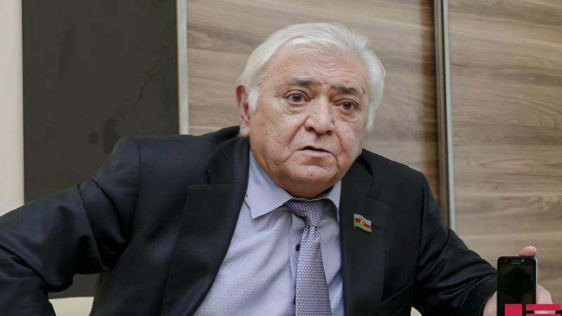 Aqil Abbas: “Avropa Azərbaycanda ailə dəyərlərini dağıtmaq üçün pul ayırır” Aqil Abbas: “Avropa Azərbaycanda ailə dəyərlərini dağıtmaq üçün pul ayırır”