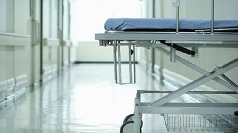 Narkotik bükümlərini udan şəxs xəstəxanada öldü