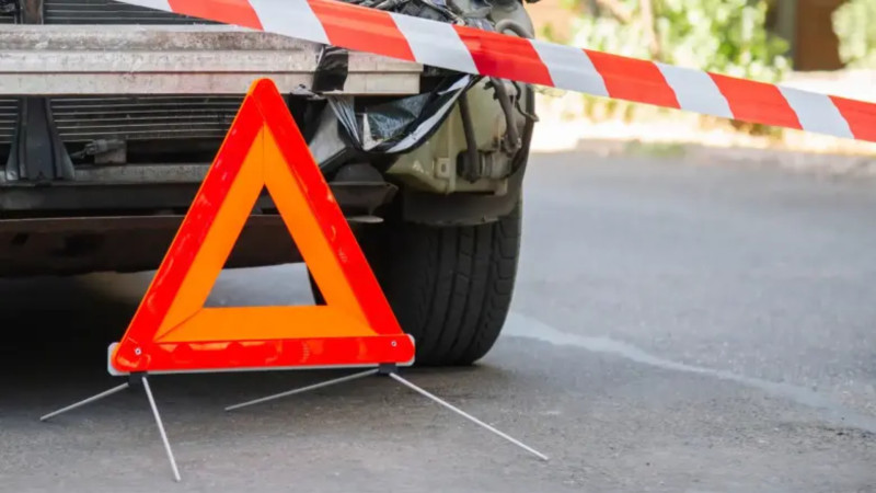 Bakıda yol qəzası: Ölən və yaralananlar var