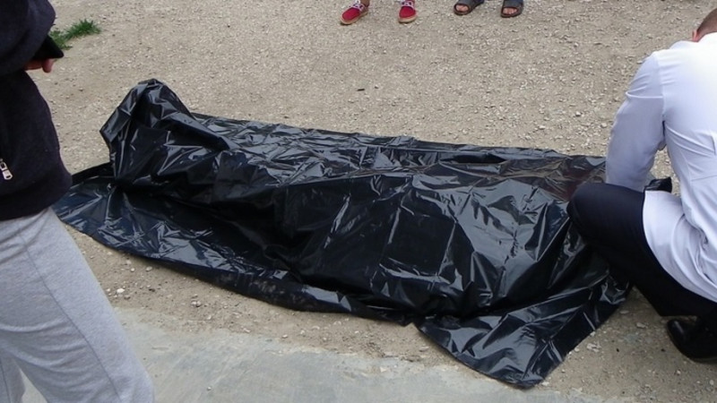 İş adamının villasında bağbanın meyiti tapıldı