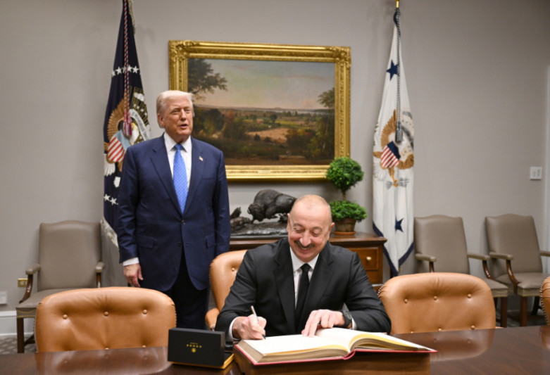 Prezident ABŞ-yə səfəri ilə bağlı paylaşım edib - VİDEO Prezident ABŞ-yə səfəri ilə bağlı paylaşım edib - VİDEO