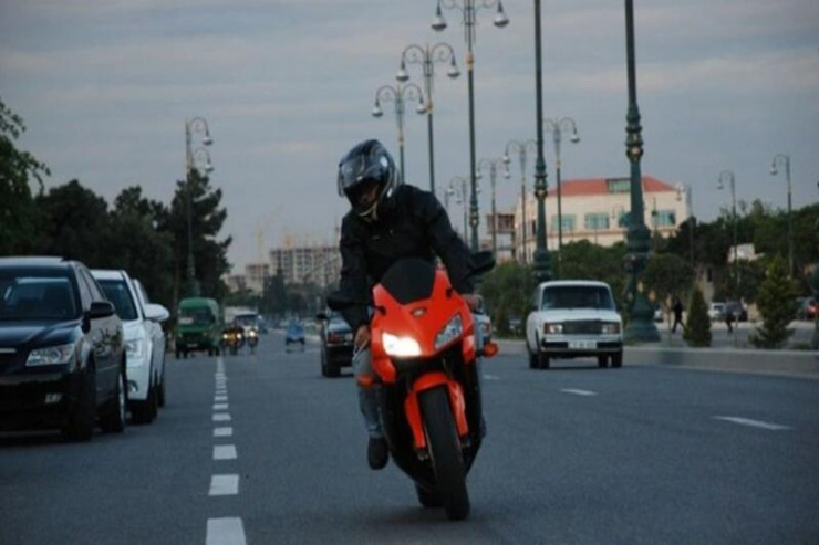 Avtoxuliqanlıq edən daha bir motosiklet sürücüsü həbs edildi