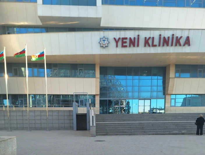 Yeni Klinikada beş saat uşağa baxan olmayıb – İDDİA