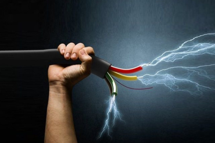 Bakıda FACİƏ: Gürcüstandan dostunun yanına gəldi, cərəyan vurub öldürdü