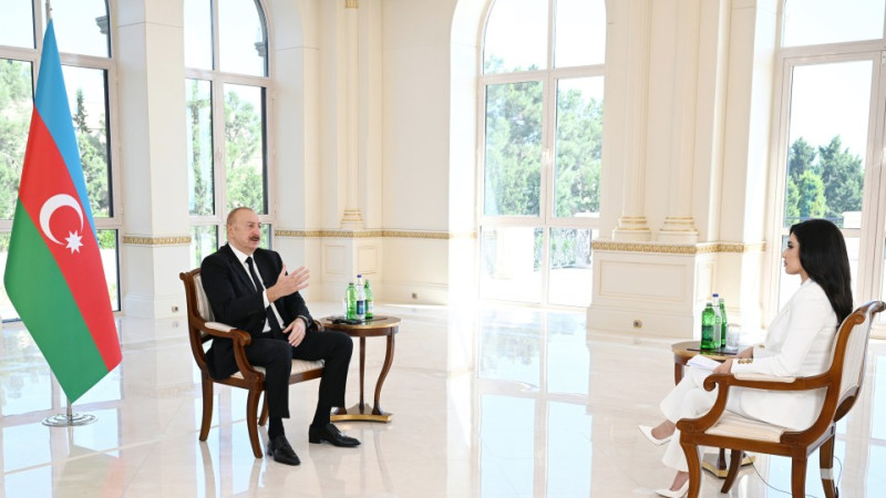 Azərbaycan Prezidenti İlham Əliyev Əl-Ərəbiyyə telekanalına müsahibə verib - VİDEO Azərbaycan Prezidenti İlham Əliyev Əl-Ərəbiyyə telekanalına müsahibə verib - VİDEO