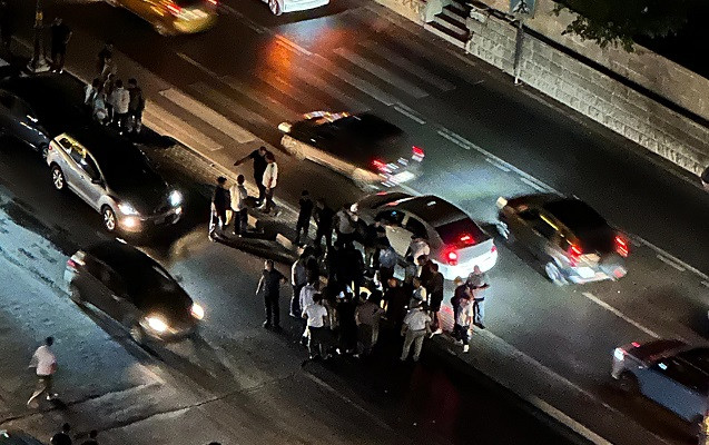 Qaranlıq yolda piyada vuruldu