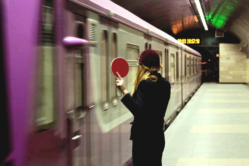 Metronun yarıtmaz işindən də, gülünc bəhanələrdən də bezmişik - ŞİKAYƏT