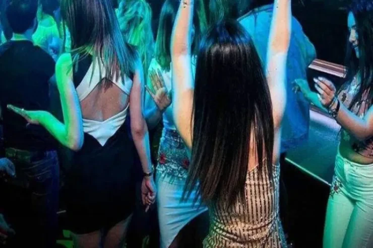 Qardaşı arvadını barda tutan kişi CƏRİMƏLƏNDİ