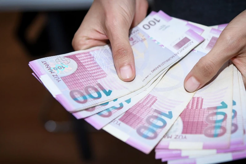 Metroda maaş artımlarının verilməməsi iddialarına RƏSMİ CAVAB