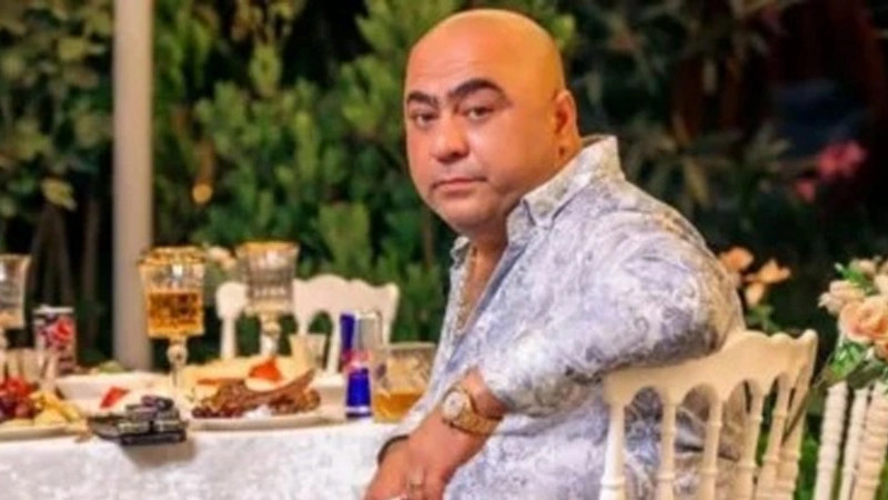 Vüsal 300 ev dustaqlığına buraxıldı