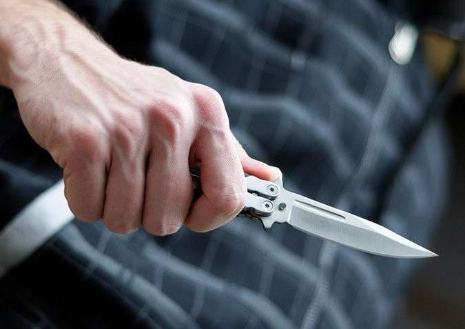 Bakıda gənc bıçaqlandı