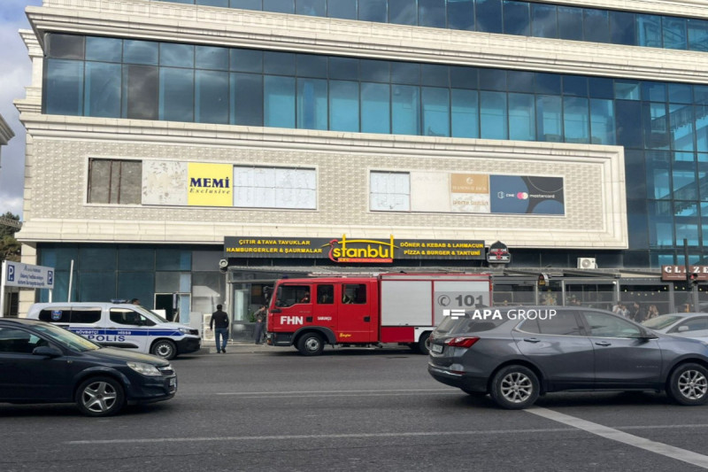 Bakıxanov qəsəbəsində restoranda yanğın olub