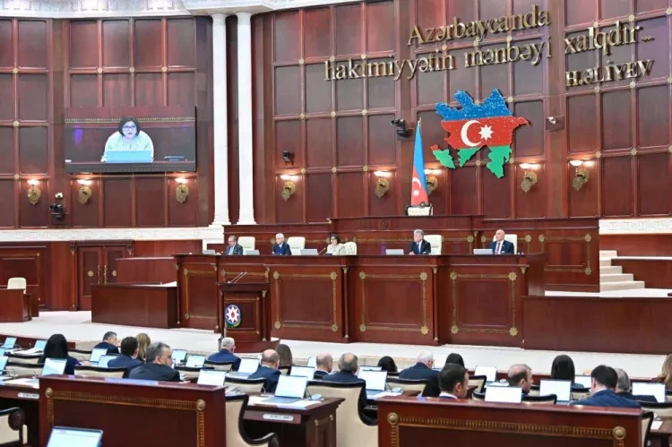 Milli Məclisdə jurnalistlərə qoyulan qadağa ləğv EDİLDİ Milli Məclisdə jurnalistlərə qoyulan qadağa ləğv EDİLDİ