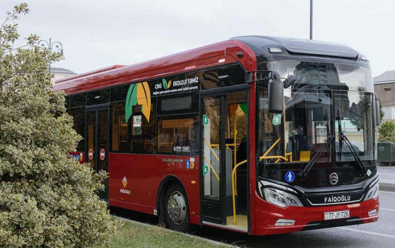 Yolda qalan sərnişin: Allahı çağıra-çağıra gəldik