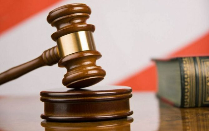 Qolunu sındıran müəllimin məhkəmə çəkişməsi: Nazirliyin tövsiyəsi ləğv olundu