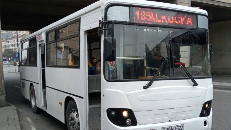 Gözləməkdən artıq bezmişik- 185 nömrəli avtobusdan ŞİKAYƏT