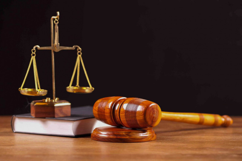 78 nəfərə qarşı dələduzluq etməkdə təqsirləndirilən şəxsə hökm oxunub