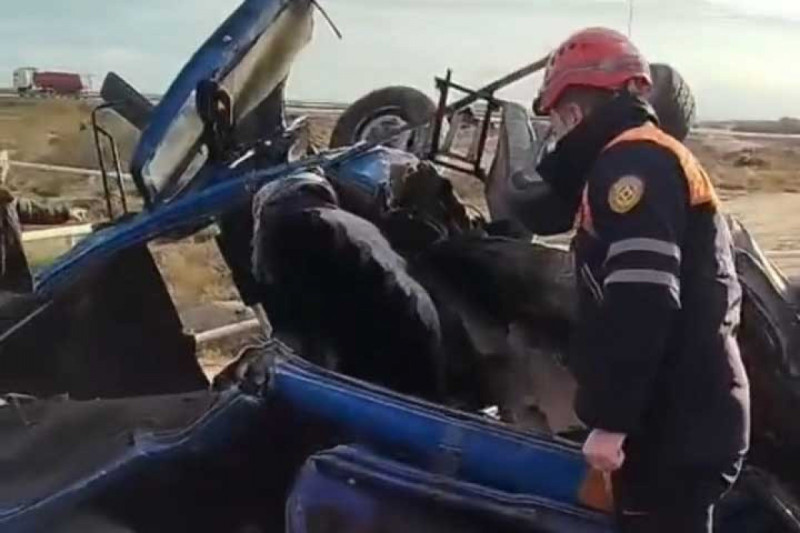 Qaradağda sərnişin avtobusu qəzaya uğradı, ölənlər var