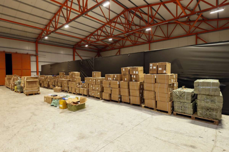 Uşaq oyuncaqları gətirənlərin yükündən başqa mallar da çıxdı