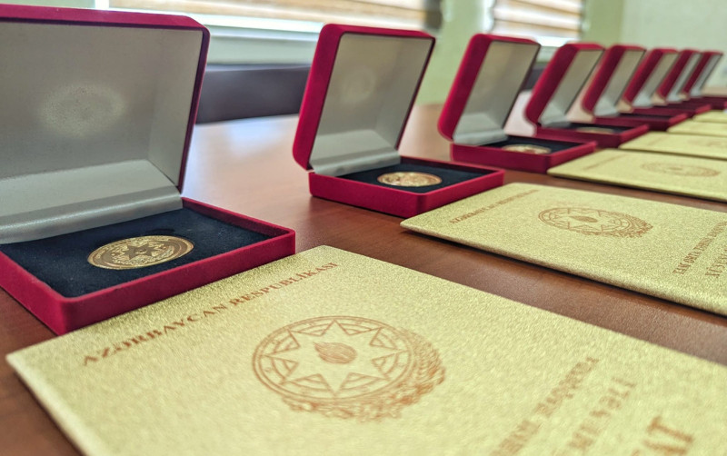 Qızıl medal alan Bakı məktəblilərinin sayı açıqlandı