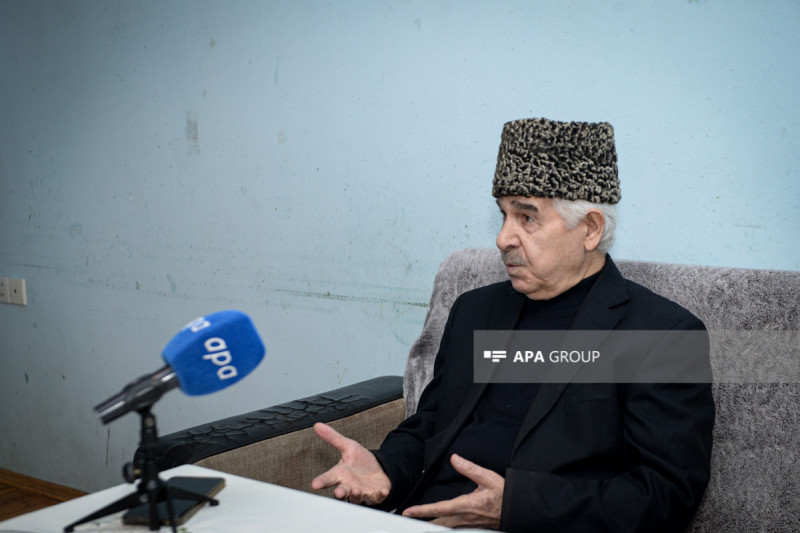 Xanəndə Ağakərim Nafiz: Alim Qasımova muğam oxuyanda düzgün oturmağı qəsdən öyrətmədim