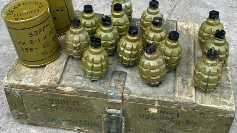 Polis 22 qumbara aşkarladı