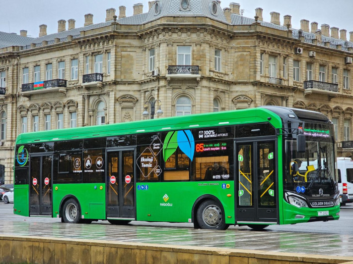 Xaliq Faiqoğlunun sürücüsü sərnişinləri acıladı: Xoşun gəlmir, minmə