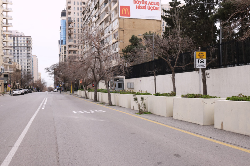 Bakıda avtobus zolaqlarında yeni minib-düşmə yerləri yaradılıb