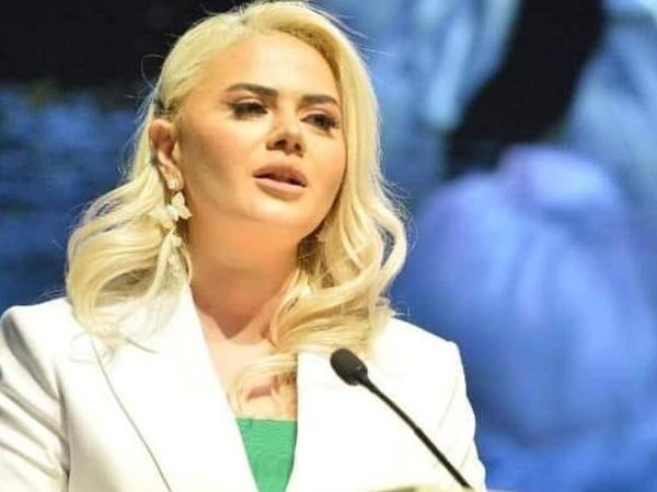 Həbsdə olan keçmiş hakimin qardaşı rejissoru məhkəməyə verdi