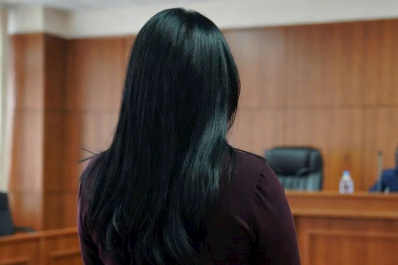 Gecə yataq otağında döyülən qadın ərini məhkəməyə verdi