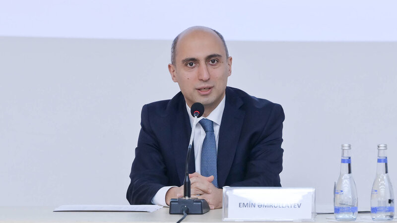 Nazir yeni təyin olunmuş məktəb direktorları ilə görüşdü