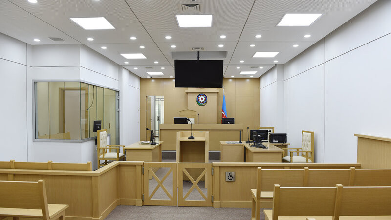 Dövlətə xəyanətdə təqsirləndirilən 4 nəfərə hökm oxundu