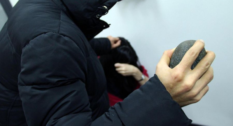 Zabratda sevgilisini döyə-döyə öldürdü– TƏFƏRRÜAT