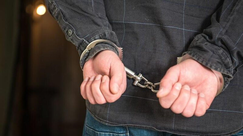 İstixanadan oğurluq edən şəxs tutuldu