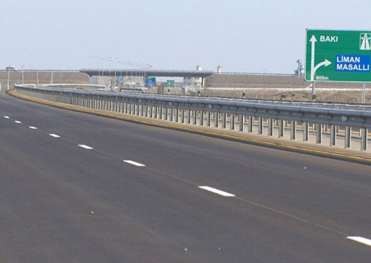 Nəvahidə avtomobillərin hərəkət bərpa olundu