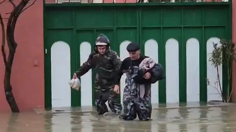 Bakıda yağan rekord yağışların səbəbi müharibədir - Alimdən sensasion açıqlama