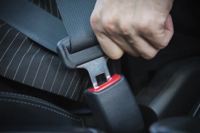 Avtoqəzalarda ölənlərin üçdə biri KƏMƏR BAĞLAMAYANLARDIR - DYP-dən XƏBƏRDARLIQ