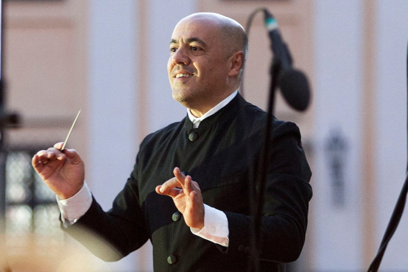 Övladlarımız bizim malımız deyil - Xalq artisti