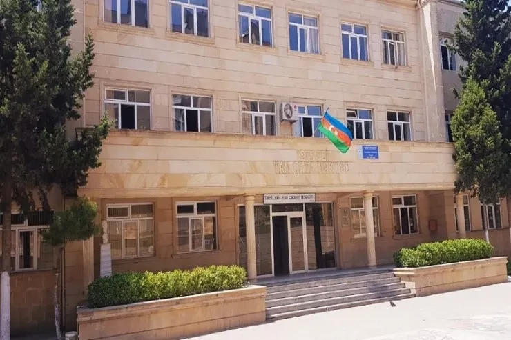 Bakıda şagird sinif yoldaşlarını ölümlə hədələdi