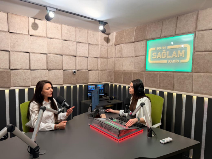 Smartfonlar yuxumuzu oğurlayır – Səhiyyə Nazirliyinin mütəxəssisindən xəbərdarlıq