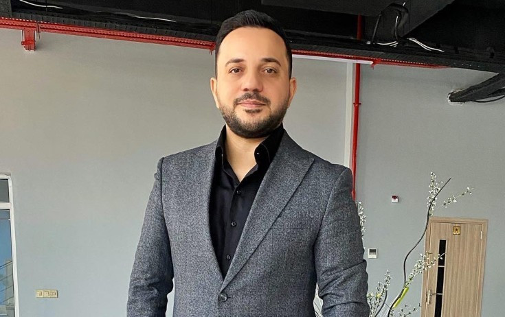 Məşhur müğənni: O sürücülərə deyirəm ki, yola çıxmayın