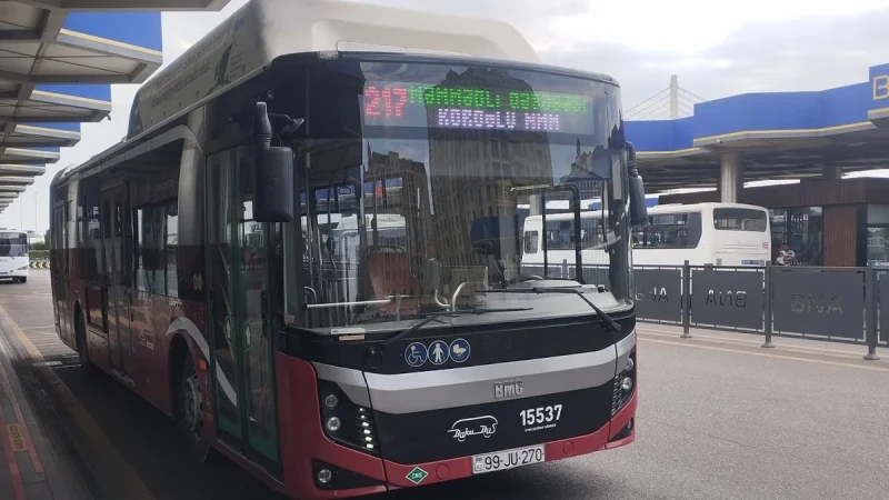 Məmmədli sakinlərinin nəqliyyat PROBLEMİ: Avtobuslar kəndə girmir