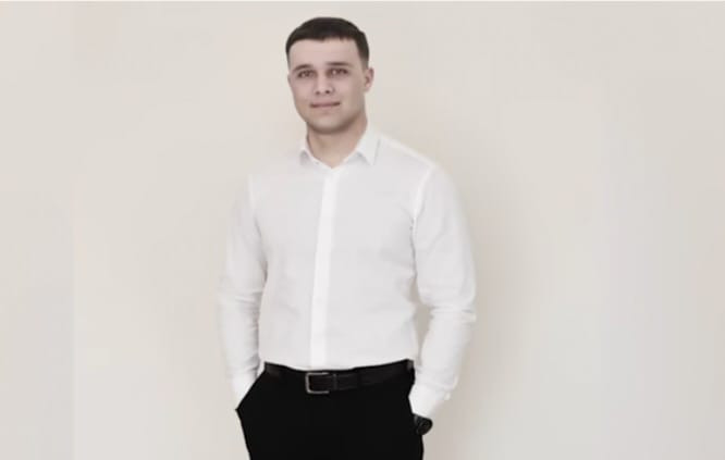 Kəpəz Hospitalın ambulansı yolu qırımızıda keçdi, gənci vurub öldürdü