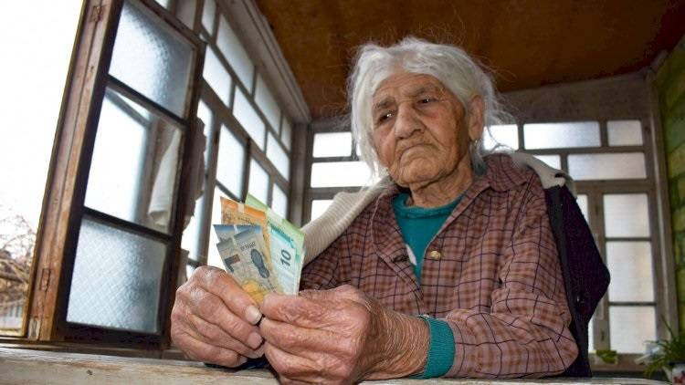 Gələn həftə Azərbaycanda qadınların pensiya yaşı artırılacaq