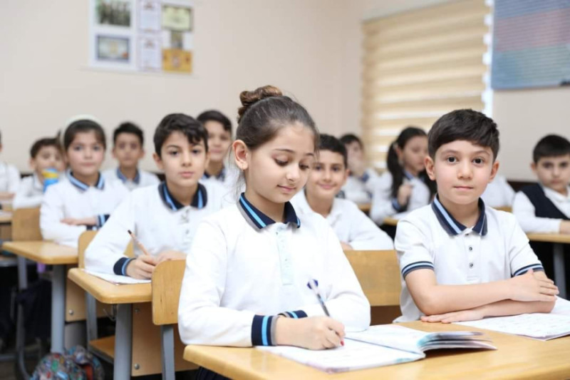 Bakıda yeni təmayül tədris modelinin tətbiq olunacağı məktəblər - SİYAHI
