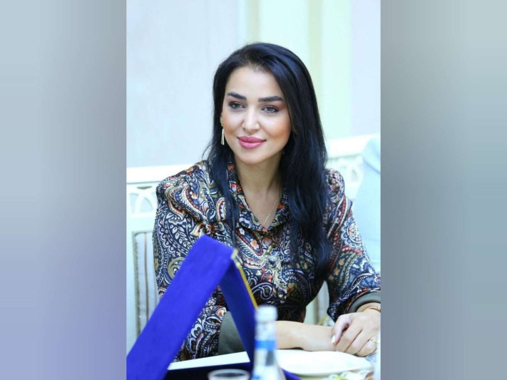Direktor dur zaldan rədd ol, adama oxşamaz dedi, məhkəməlik oldu