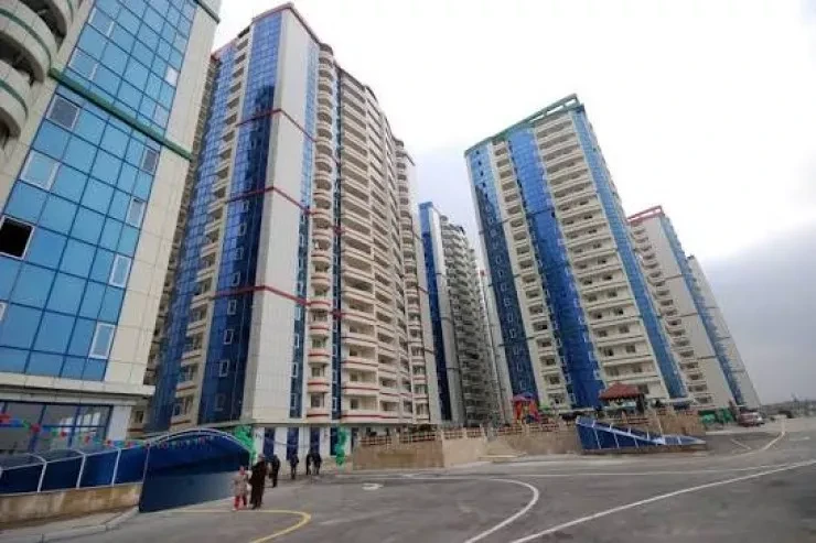 Akkordun binasında FACİƏ: Gənc oğlan 8-ci mərtəbədən yıxılıb ÖLDÜ